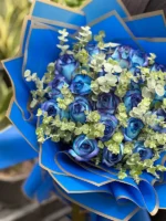 دسته گل رز آبی زیبا