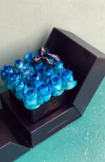 باکس گل رز آبی