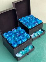 باکس گل سوپرایزی رز آبی