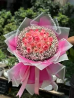 دسته گل رز صورتی با ژیپسوفیلا