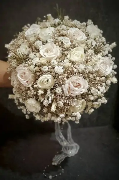 دسته گل عروس مصنوعی