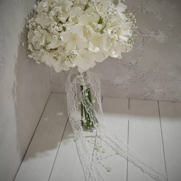 دسته گل عروس هورتانسیا