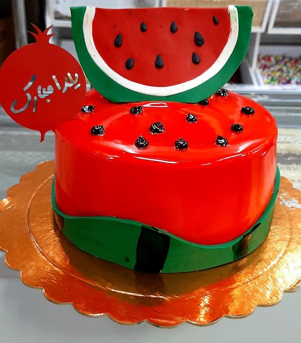 کیک یلدا مبارک