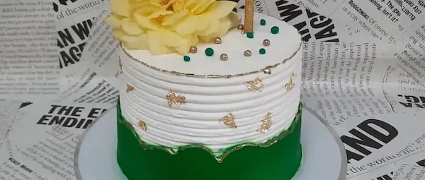 کیک تولد تم سبز