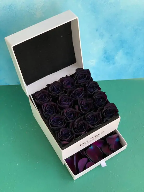 باکس گل رز سیاه