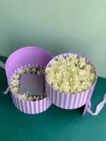 باکس گل رز سفید سوپرایزی