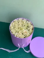 باکس گل رز سفید
