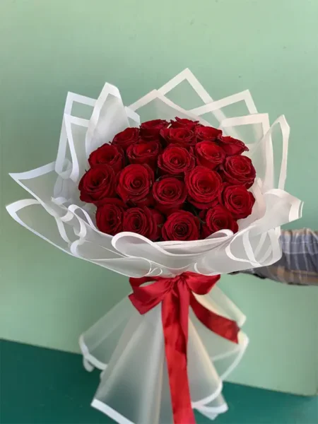 دسته گل رز قرمز هلندی