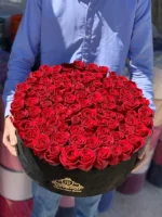 قیمت 100 شاخه گل رز