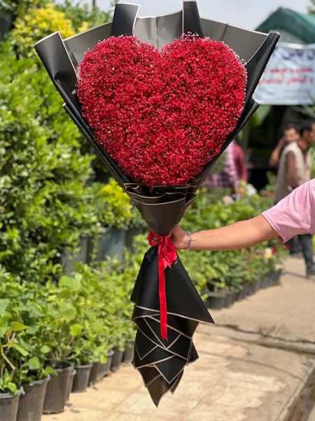 دسته گل قلبی قرمز