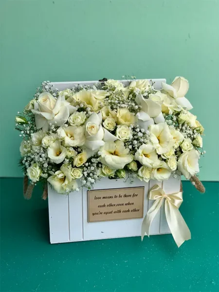 باکس گل تولدی رز سفید