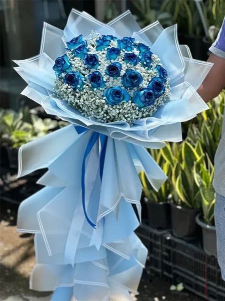دسته گل رز آبی