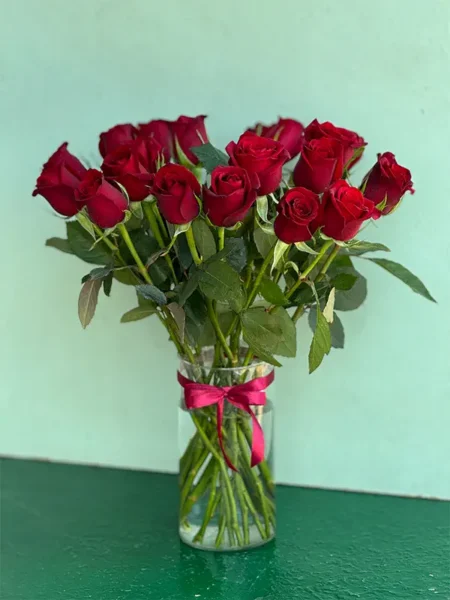 باکس شیشه ای گل رز قرمز